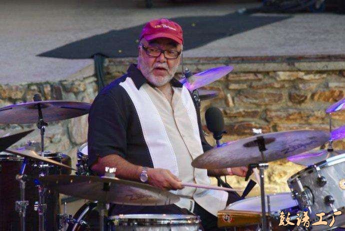 Peter Erskine02.jpg